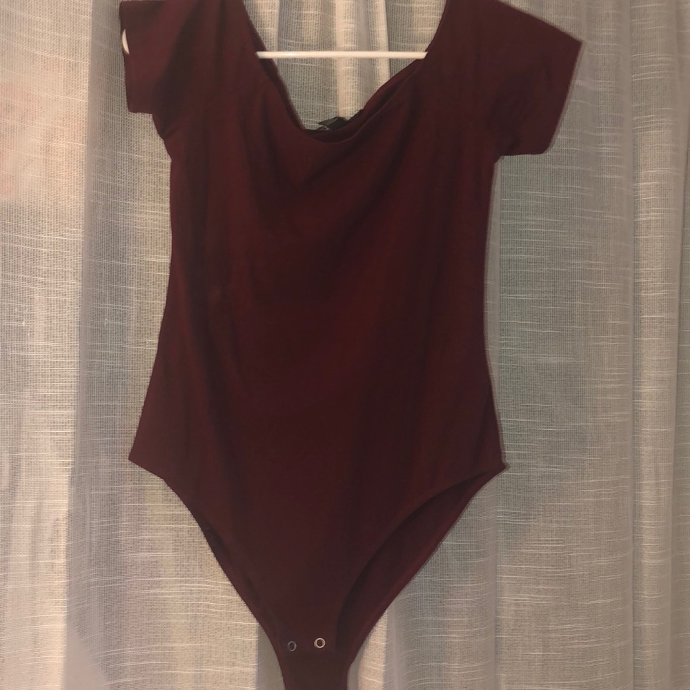 Short sleeve bodysuit